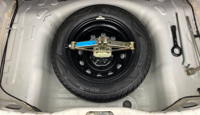 2018 Hyundai Eon SPORTZ, Petrol, Manual, 13,944 km, Spare Tyre