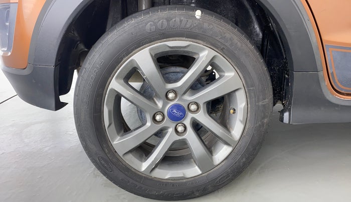 2018 Ford FREESTYLE TITANIUM 1.2 TI-VCT MT, Petrol, Manual, 51,338 km, Right Rear Wheel