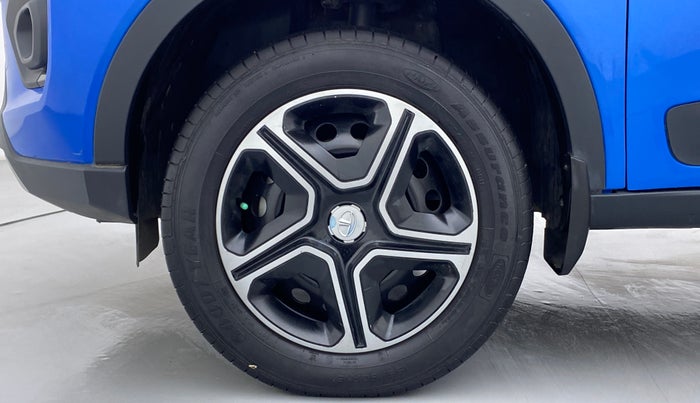 2020 Tata NEXON XZ 1.2, Petrol, Manual, 16,596 km, Left Front Wheel