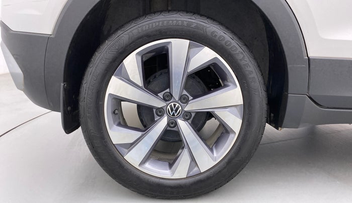 2022 Volkswagen TAIGUN TOPLINE 1.0 TSI MT, Petrol, Manual, 15,956 km, Right Rear Wheel