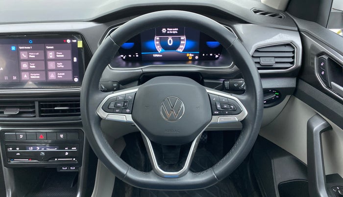2022 Volkswagen TAIGUN TOPLINE 1.0 TSI MT, Petrol, Manual, 15,956 km, Steering Wheel Close Up