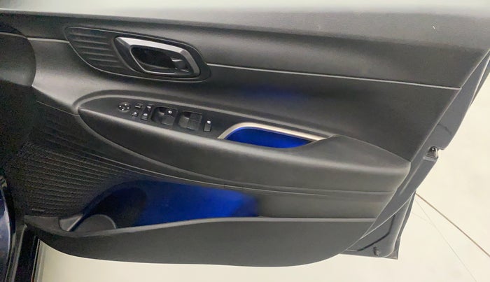 2021 Hyundai NEW I20 ASTA (O) 1.0 TURBO GDI DCT, Petrol, Automatic, 20,339 km, Driver Side Door Panels Control