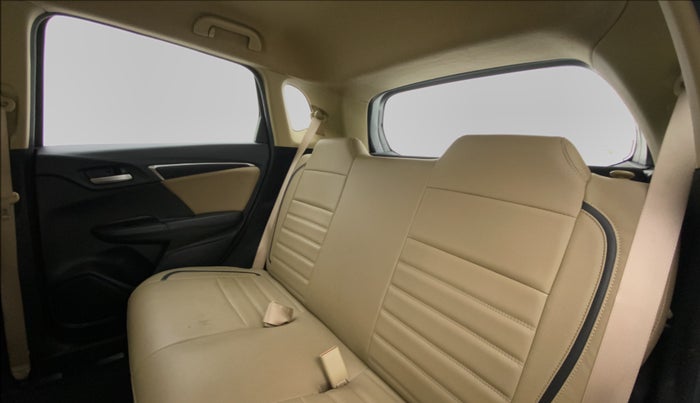 2016 Honda Jazz 1.2 V MT, Petrol, Manual, 40,012 km, Right Side Rear Door Cabin