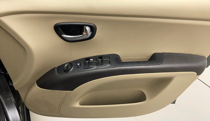 2011 Hyundai i10 MAGNA 1.2, Petrol, Manual, 84,902 km, Driver Side Door Panels Control