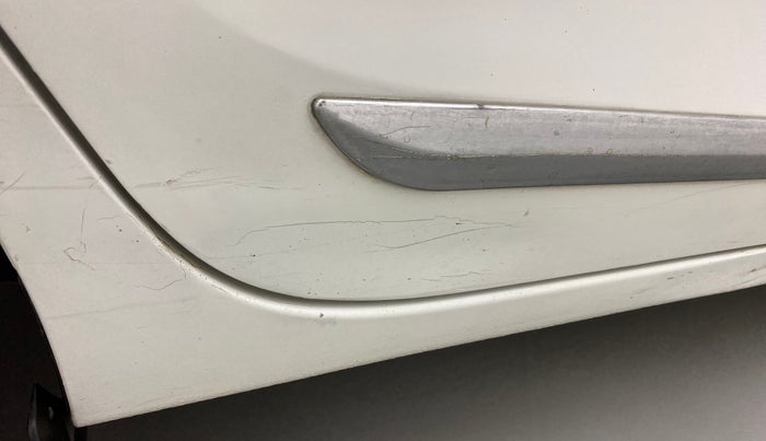2020 Maruti Dzire VXI, Petrol, Manual, 95,866 km, Right rear door - Minor scratches
