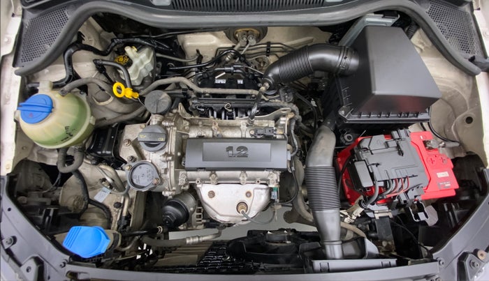 2014 Volkswagen Polo HIGHLINE1.2L PETROL, Petrol, Manual, 66,443 km, Open Bonet