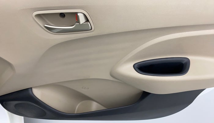 2018 Hyundai NEW SANTRO ASTA 1.1 MT, Petrol, Manual, 55,467 km, Driver Side Door Panels Control