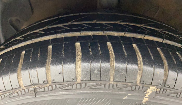 2018 Hyundai NEW SANTRO ASTA 1.1 MT, Petrol, Manual, 55,467 km, Left Front Tyre Tread