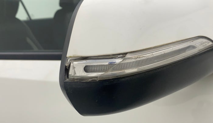 2017 Hyundai Creta SX PLUS AT 1.6 PETROL, Petrol, Automatic, 1,00,505 km, Right rear-view mirror - Indicator light has minor damage