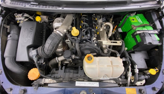 2018 Tata Hexa Varicor 320 XE, Diesel, Manual, 29,808 km, Engine Bonet View