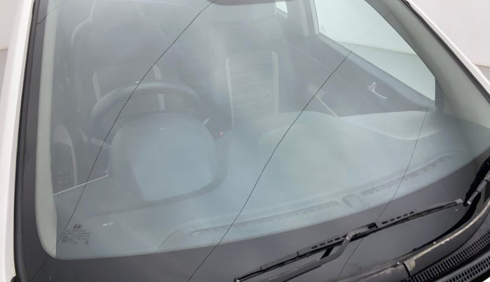 2015 Hyundai Grand i10 SPORTZ 1.1 CRDI, Diesel, Manual, 88,815 km, Front windshield - Wiper blade not fixed properly
