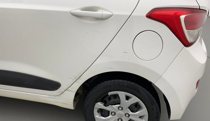 2015 Hyundai Grand i10 SPORTZ 1.1 CRDI, Diesel, Manual, 88,815 km, Left quarter panel - Minor scratches