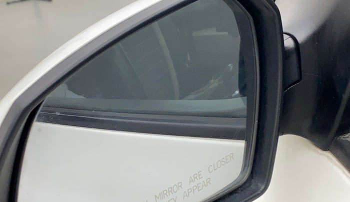 2015 Hyundai Grand i10 SPORTZ 1.1 CRDI, Diesel, Manual, 88,815 km, Left rear-view mirror - Mirror motor not working