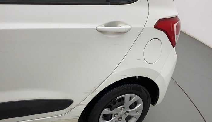 2015 Hyundai Grand i10 SPORTZ 1.1 CRDI, Diesel, Manual, 88,815 km, Left quarter panel - Paint has minor damage