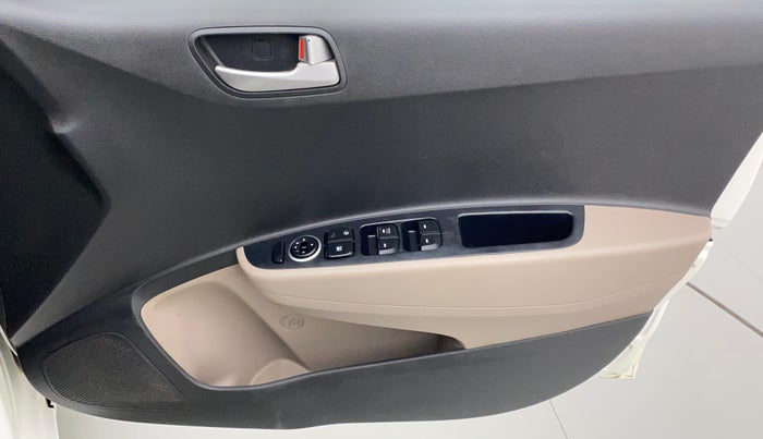 2015 Hyundai Grand i10 SPORTZ 1.1 CRDI, Diesel, Manual, 88,815 km, Driver Side Door Panels Control