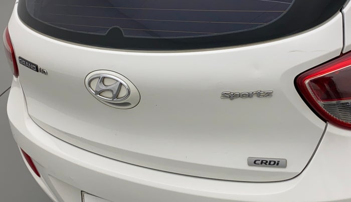 2015 Hyundai Grand i10 SPORTZ 1.1 CRDI, Diesel, Manual, 88,815 km, Dicky (Boot door) - Minor scratches
