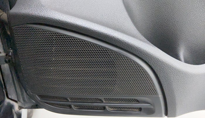 2015 Volkswagen Polo HIGHLINE1.2L PETROL, Petrol, Manual, 64,144 km, Speaker