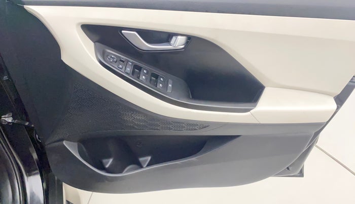 2020 Hyundai Creta SX 1.5 PETROL, Petrol, Manual, 46,395 km, Driver Side Door Panels Control