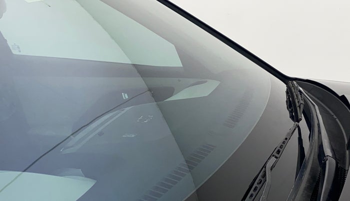 2020 Hyundai Creta SX 1.5 PETROL, Petrol, Manual, 46,395 km, Front windshield - Minor spot on windshield