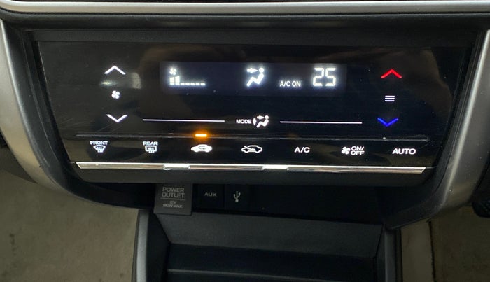 2015 Honda City 1.5L I-DTEC V, Diesel, Manual, 1,10,396 km, Automatic Climate Control