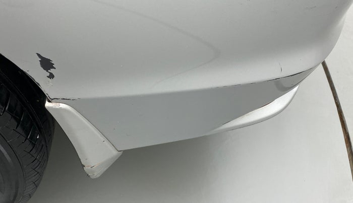 2015 Honda City 1.5L I-DTEC V, Diesel, Manual, 1,10,396 km, Rear bumper - Minor scratches