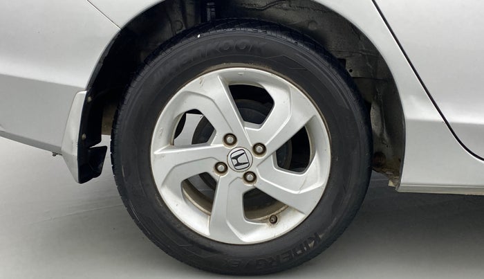 2015 Honda City 1.5L I-DTEC V, Diesel, Manual, 1,10,396 km, Right Rear Wheel