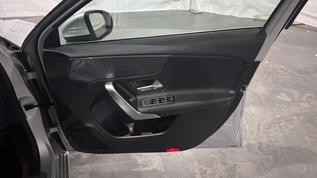 2018 Mercedes-benz A200 A200, Automatic, 52830 km, Speaker View