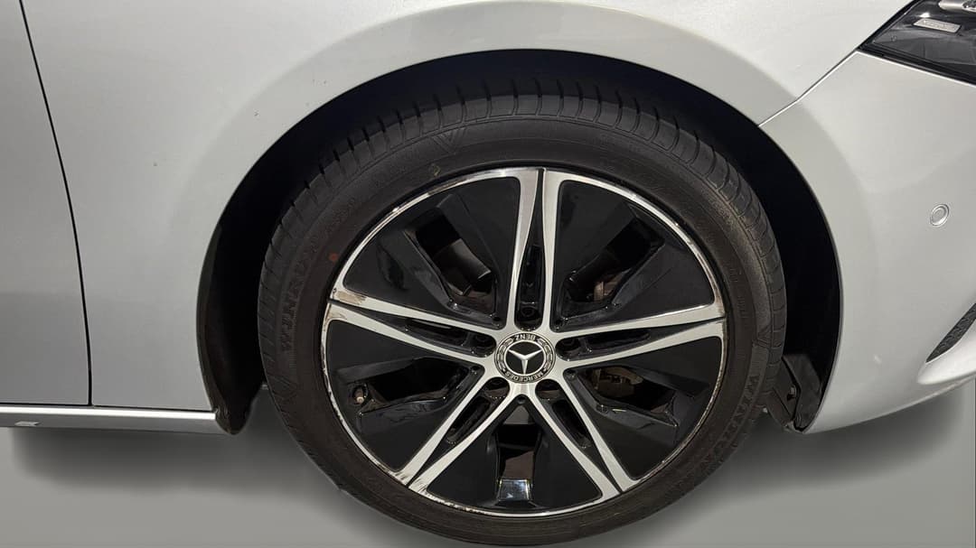 2018 Mercedes-benz A200 A200, Automatic, 52830 km, Right Front Wheel