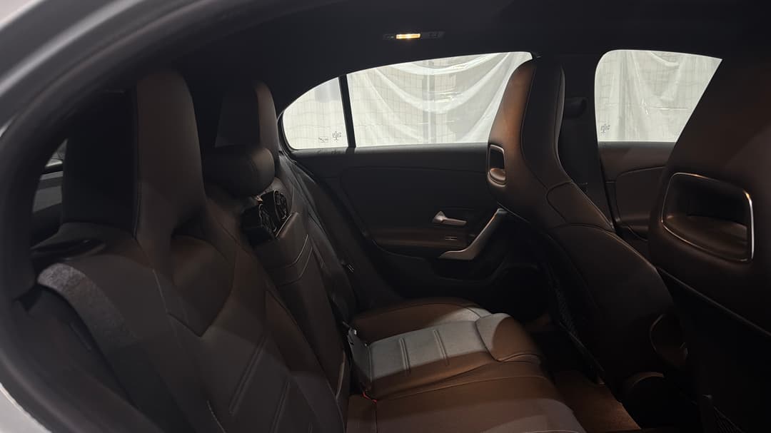 2018 Mercedes-benz A200 A200, Automatic, 52830 km, Right Side Rear Door Cabin View