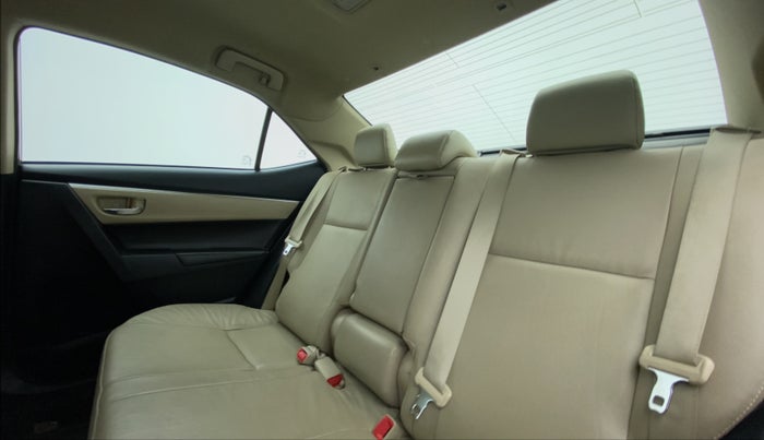 2015 Toyota Corolla Altis VL CVT PETROL, Petrol, Automatic, 87,323 km, Right Side Rear Door Cabin