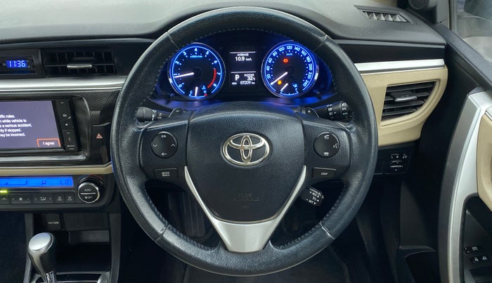 2015 Toyota Corolla Altis VL CVT PETROL, Petrol, Automatic, 87,323 km, Steering Wheel Close Up