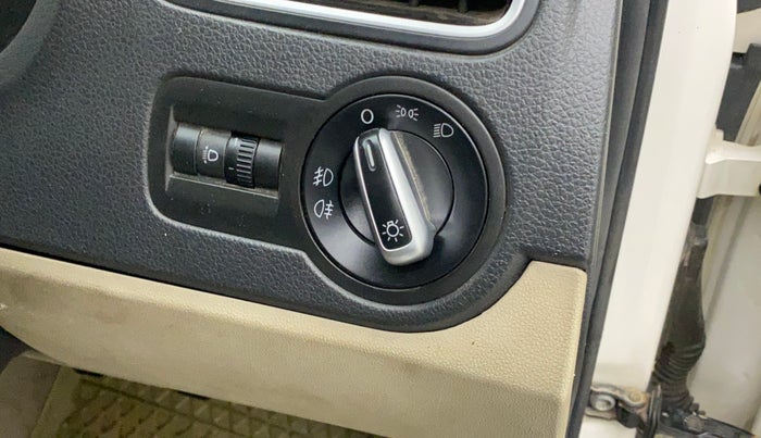 2013 Volkswagen Polo HIGHLINE1.2L, Petrol, Manual, 29,549 km, Dashboard - Headlight height adjustment not working