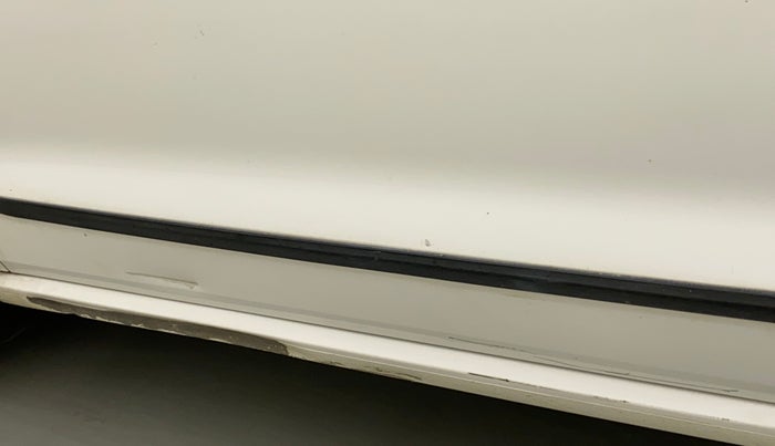 2013 Volkswagen Polo HIGHLINE1.2L, Petrol, Manual, 29,549 km, Front passenger door - Minor scratches