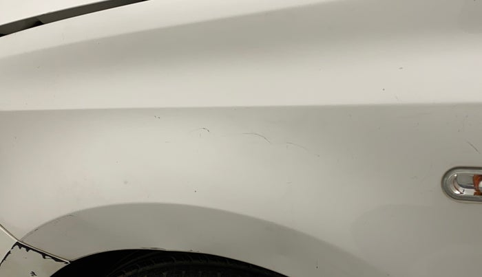 2013 Volkswagen Polo HIGHLINE1.2L, Petrol, Manual, 29,549 km, Left fender - Minor scratches