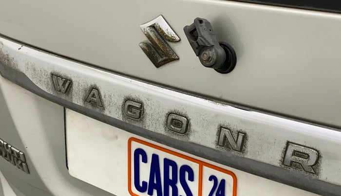 2011 Maruti Wagon R 1.0 VXI, Petrol, Manual, 16,607 km, Rear monogram/logo - Slight discoloration