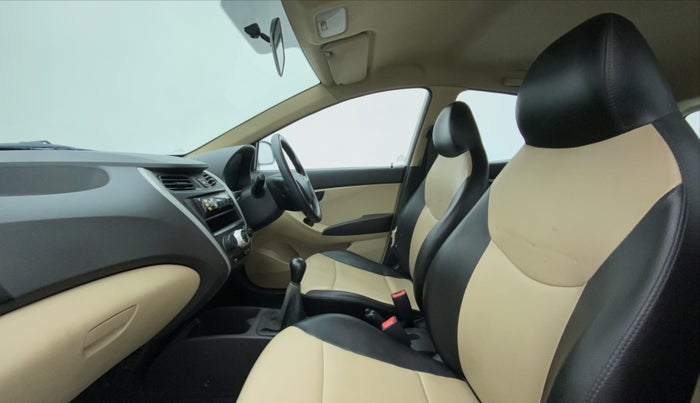 2015 Hyundai Eon ERA PLUS, CNG, Manual, 90,023 km, Right Side Front Door Cabin