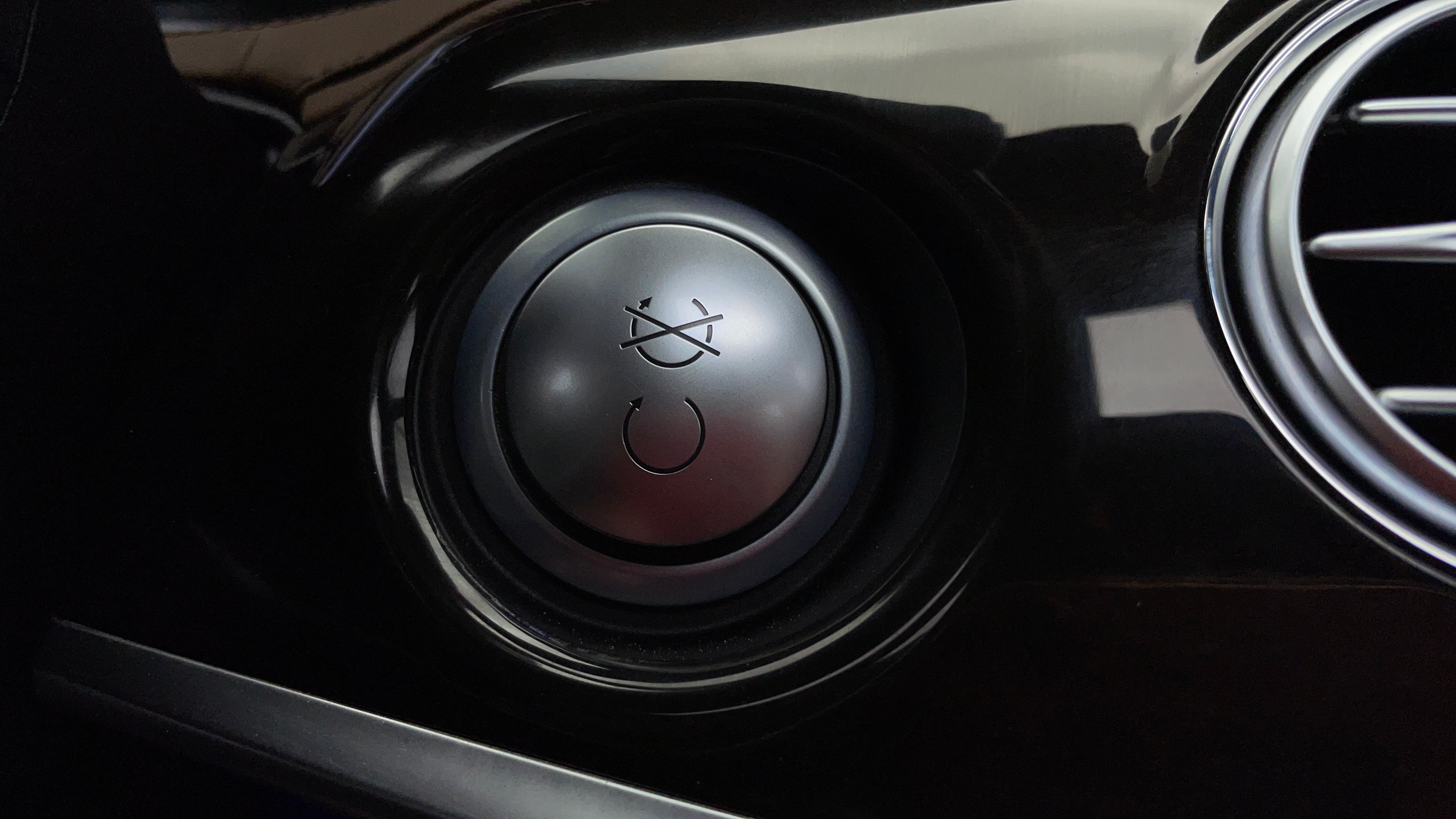Mercedes Benz S-Class-Key-less Button Start