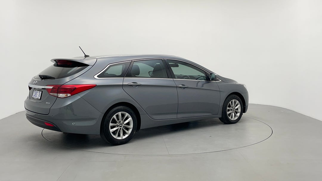 Right Back Diagonal (45- Degree) View