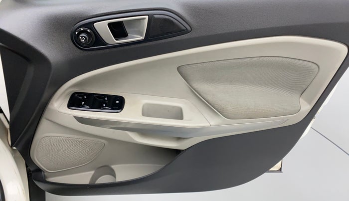 2016 Ford Ecosport 1.5 TITANIUM TI VCT, Petrol, Manual, 20,495 km, Driver Side Door Panels Control