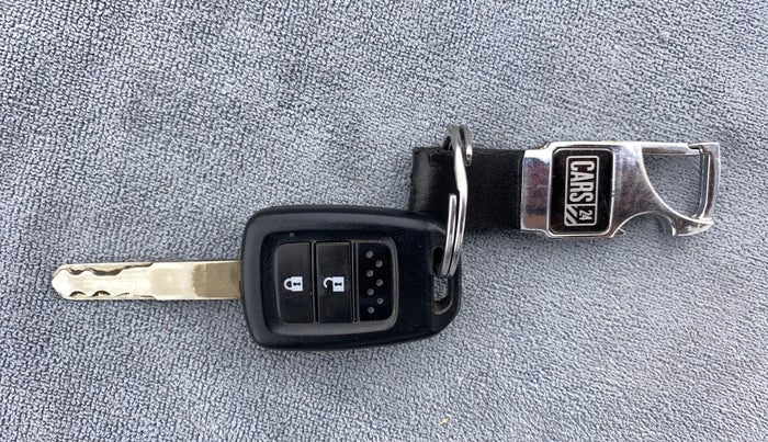 2018 Honda Jazz 1.2 V AT, Petrol, Automatic, 40,615 km, Key Close Up