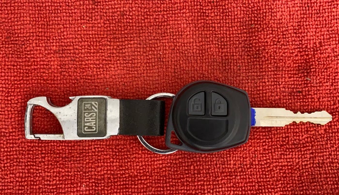 2016 Maruti Ertiga VXI CNG, CNG, Manual, 97,999 km, Key Close Up