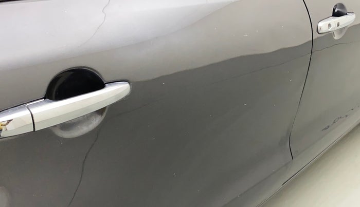 2017 Maruti Baleno ZETA CVT PETROL 1.2, Petrol, Automatic, 69,002 km, Right rear door - Slightly dented