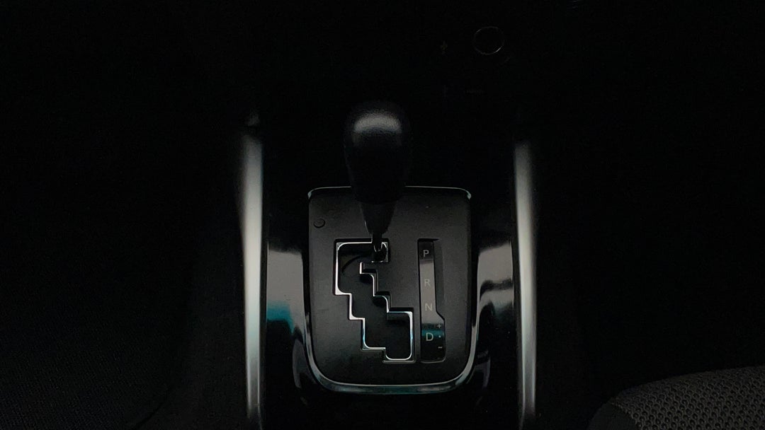 2018 Mitsubishi Triton Gls (4x4), Automatic, 69564 km, Gear Lever 