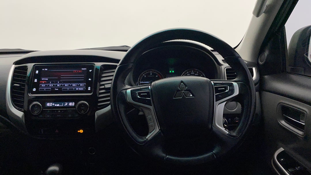 2018 Mitsubishi Triton Gls (4x4), Automatic, 69564 km, Steering Wheel Close-up