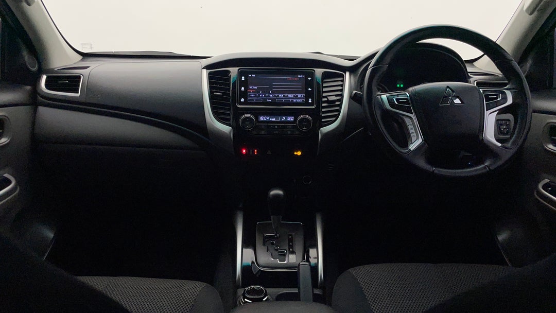 2018 Mitsubishi Triton Gls (4x4), Automatic, 69564 km, Dashboard View