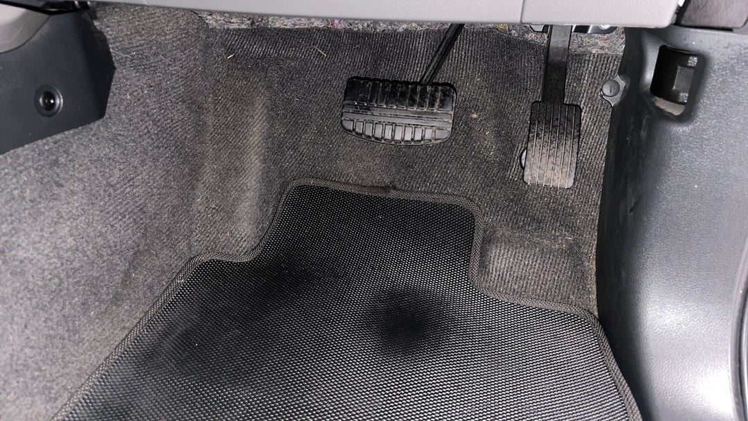 2018 Mitsubishi Triton Gls (4x4), Automatic, 69564 km, Pedals and Footmat