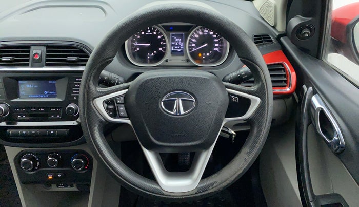 2016 Tata Tiago XZ 1.2 REVOTRON, Petrol, Manual, 81,738 km, Steering Wheel Close Up