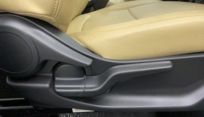 2020 Honda Amaze 1.2 VX CVT I VTEC, Petrol, Automatic, 7,857 km, Driver Side Adjustment Panel