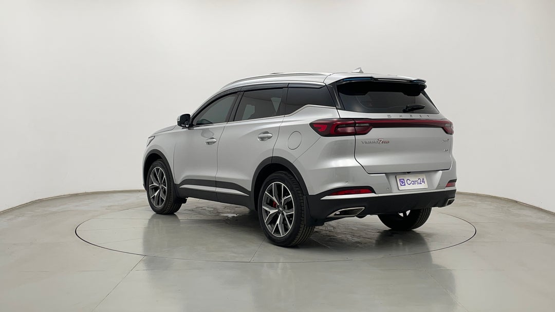 Left Back Diagonal (45- Degree) View