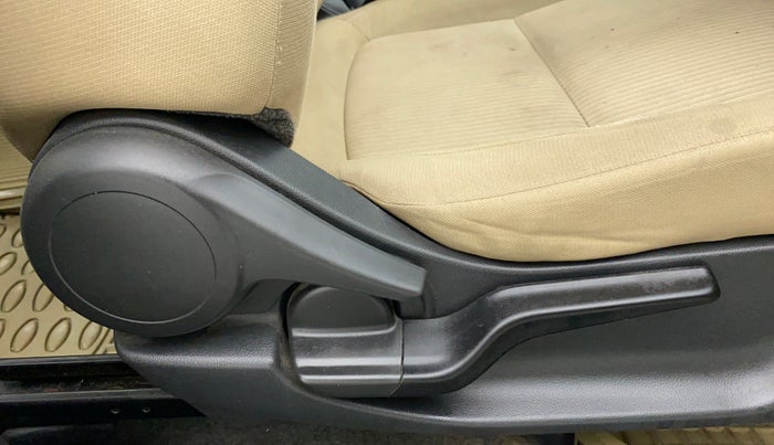 2018 Honda Amaze 1.5 V CVT I-DTEC, Diesel, Automatic, 70,369 km, Driver Side Adjustment Panel